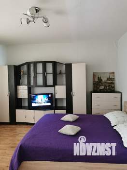 1-к квартира, посуточно, 35м2, 4/10 этаж