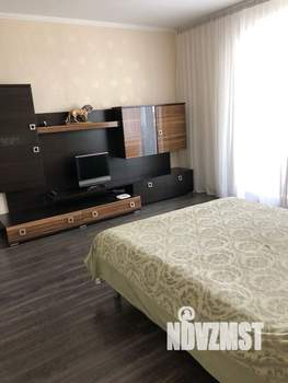 1-к квартира, посуточно, 43м2, 1/1 этаж