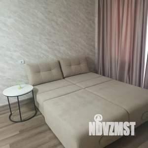 1-к квартира, посуточно, 33м2, 3/5 этаж