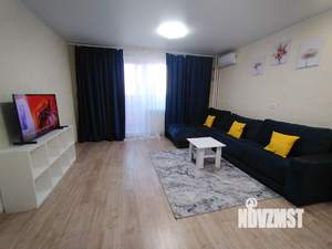 Студия квартира, посуточно, 32м2, 3/21 этаж