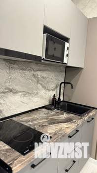 Студия квартира, посуточно, 37м2, 3/20 этаж