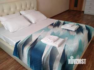 2-к квартира, посуточно, 64м2, 1/1 этаж