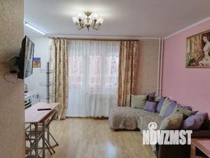 Студия квартира, посуточно, 30м2, 1/10 этаж