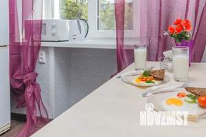 1-к квартира, посуточно, 38м2, 3/5 этаж