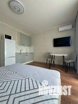 Студия квартира, посуточно, 25м2, 8/17 этаж