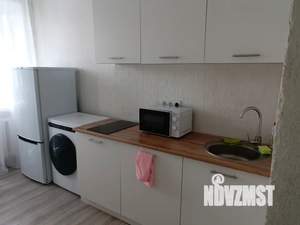 2-к квартира, посуточно, 44м2, 3/3 этаж