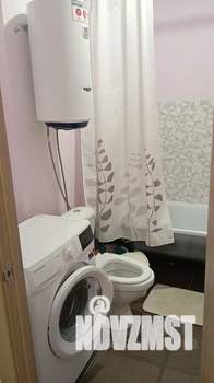 Студия квартира, посуточно, 30м2, 2/18 этаж