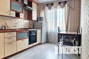 1-к квартира, посуточно, 32м2, 6/9 этаж