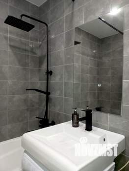 Студия квартира, посуточно, 28м2, 3/25 этаж