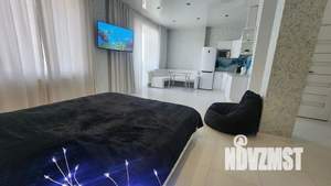 Студия квартира, посуточно, 42м2, 6/18 этаж