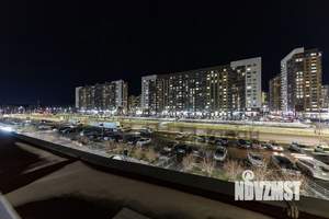 Студия квартира, на длительный срок, 40м2, 2/18 этаж