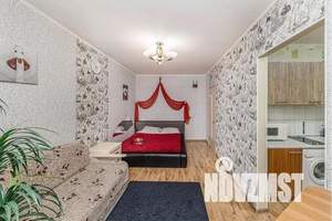 1-к квартира, посуточно, 43м2, 3/10 этаж