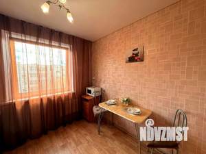 1-к квартира, посуточно, 42м2, 4/9 этаж