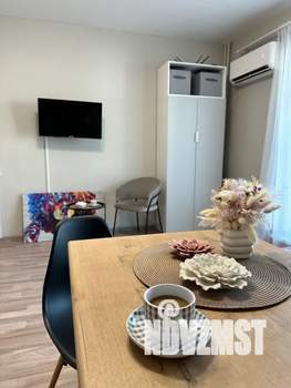 Студия квартира, посуточно, 28м2, 5/18 этаж