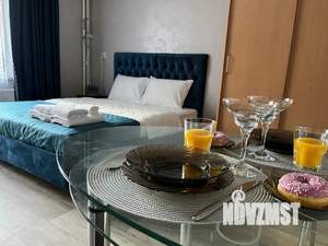 Студия квартира, посуточно, 28м2, 1/18 этаж