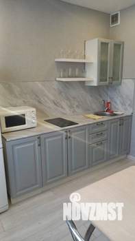 1-к квартира, посуточно, 42м2, 2/10 этаж