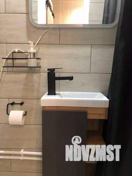 1-к квартира, посуточно, 16м2, 1/1 этаж