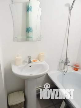 Студия квартира, посуточно, 29м2, 3/19 этаж