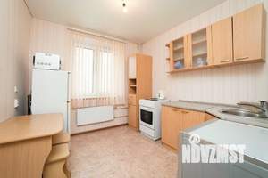 1-к квартира, посуточно, 54м2, 1/1 этаж