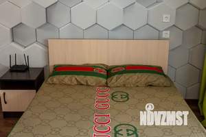 Студия квартира, посуточно, 28м2, 3/17 этаж