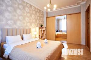 2-к квартира, посуточно, 65м2, 3/8 этаж