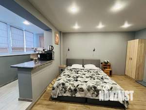 Студия квартира, посуточно, 30м2, 1/10 этаж
