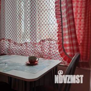 1-к квартира, посуточно, 33м2, 1/10 этаж