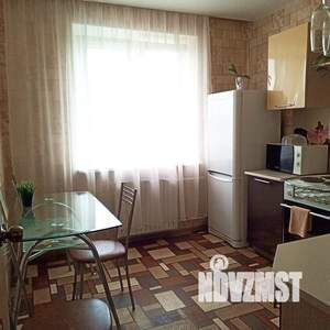 1-к квартира, посуточно, 41м2, 9/10 этаж