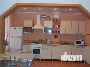 1-к квартира, посуточно, 80м2, 1/1 этаж