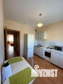 1-к квартира, посуточно, 63м2, 1/1 этаж