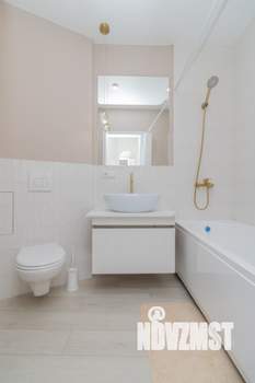 Студия квартира, посуточно, 35м2, 3/17 этаж