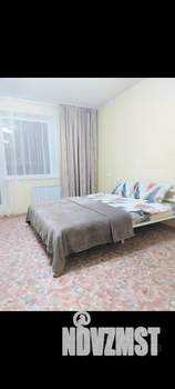 1-к квартира, посуточно, 41м2, 2/10 этаж