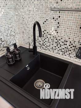 Студия квартира, посуточно, 40м2, 2/10 этаж