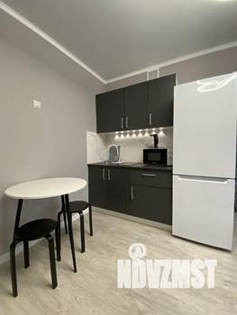 1-к квартира, посуточно, 40м2, 2/10 этаж