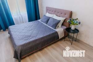 Студия квартира, посуточно, 38м2, 2/20 этаж