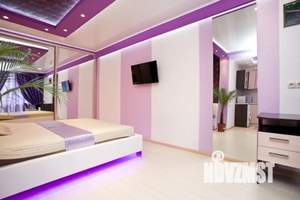 Студия квартира, посуточно, 40м2, 1/9 этаж