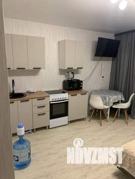 Студия квартира, посуточно, 27м2, 8/10 этаж