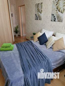 1-к квартира, посуточно, 33м2, 4/10 этаж