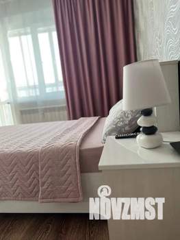 Студия квартира, посуточно, 30м2, 16/18 этаж