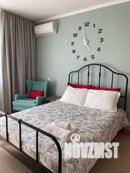 1-к квартира, посуточно, 40м2, 2/9 этаж