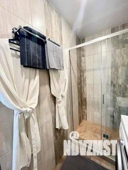 Студия квартира, посуточно, 30м2, 1/10 этаж