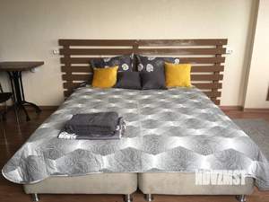 Студия квартира, посуточно, 35м2, 14/18 этаж