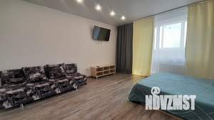 Студия квартира, посуточно, 40м2, 13/21 этаж