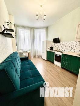 2-к квартира, посуточно, 42м2, 21/25 этаж