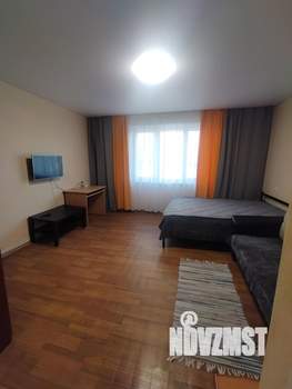 1-к квартира, посуточно, 40м2, 1/10 этаж