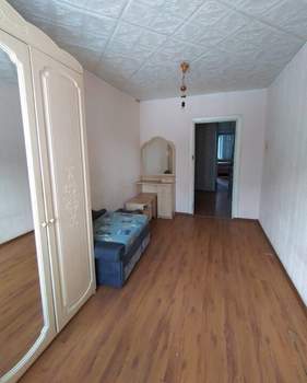 3-к квартира, на длительный срок, 65м2, 1/5 этаж