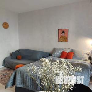 Студия квартира, посуточно, 30м2, 2/10 этаж