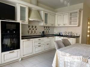 3-к квартира, на длительный срок, 150м2, 3/15 этаж