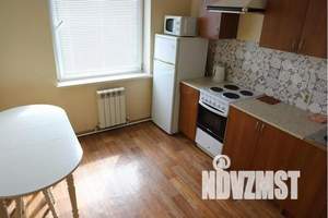 1-к квартира, посуточно, 44м2, 10/10 этаж