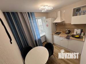 2-к квартира, посуточно, 45м2, 5/5 этаж